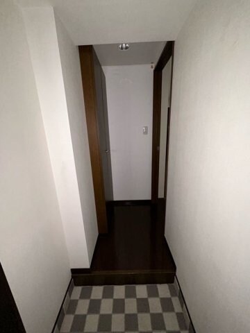 物件内観写真3　(きれいな玄関です)