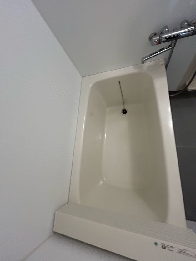 物件内観写真17　(コンパクトで使いやすいお風呂です)