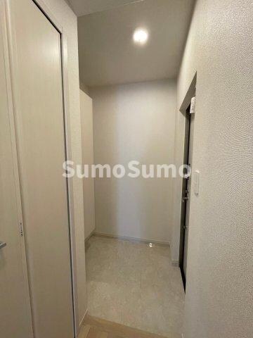 物件内観写真4　(落ち着いた玄関です)