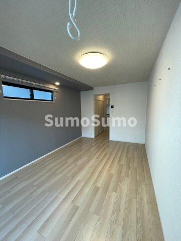 物件内観写真5　(リビングです)