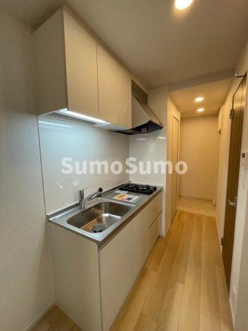 物件内観写真6　(コンパクトなキッチンで掃除もラクラク)