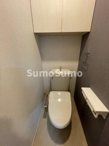 物件内観写真10　(コンパクトで使いやすいトイレです)