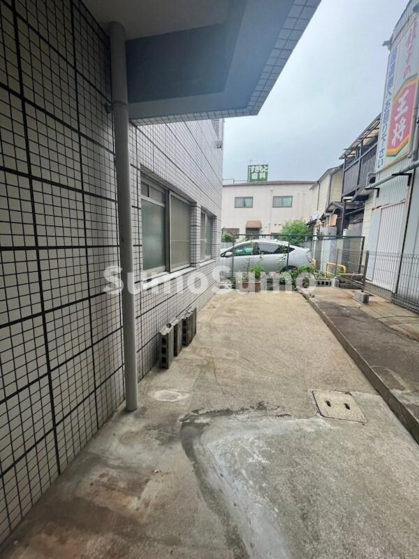 物件内観写真9　(バルコニーがあります)