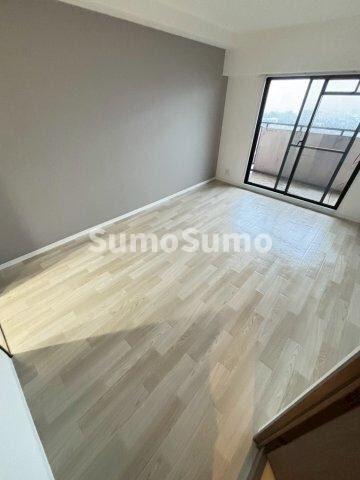 物件内観写真4　(リビングです)