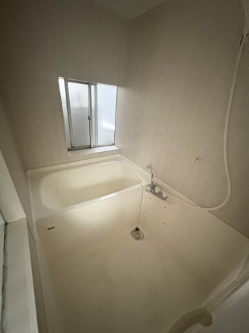 物件内観写真6　(日々の暮らしに欠かせないお風呂です)