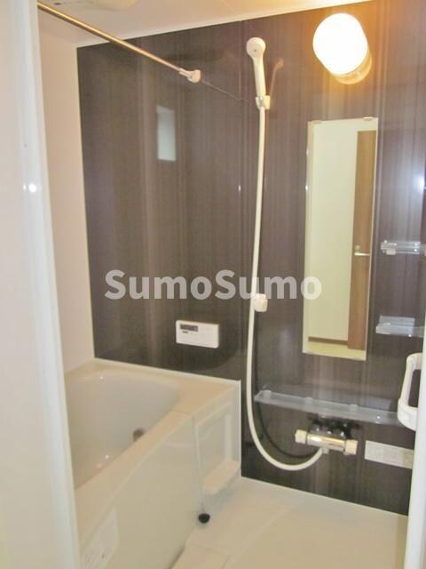 物件内観写真9　(コンパクトで使いやすいお風呂です)