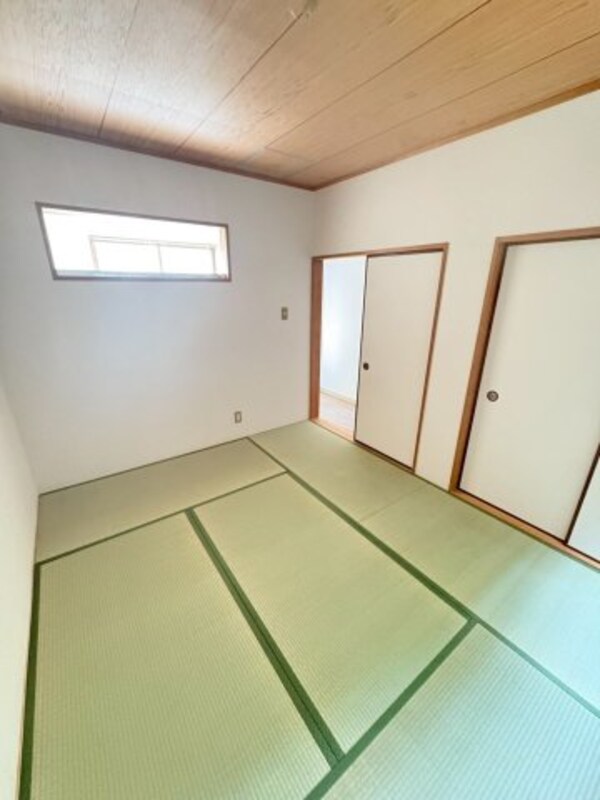 和室(明るい和室です)