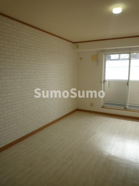 物件内観写真3　(居間です)