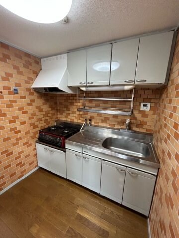 物件内観写真5　(お料理しやすいキッチンです)