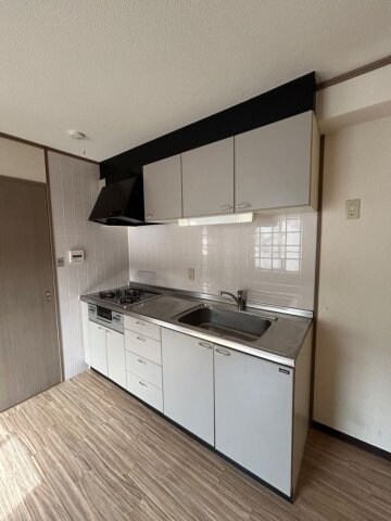 物件内観写真5　(使いやすいキッチンです)