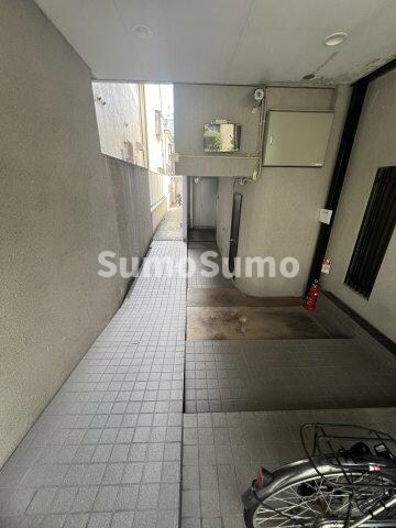 物件外観写真2　(毎日通るロビーはこのようになっています)