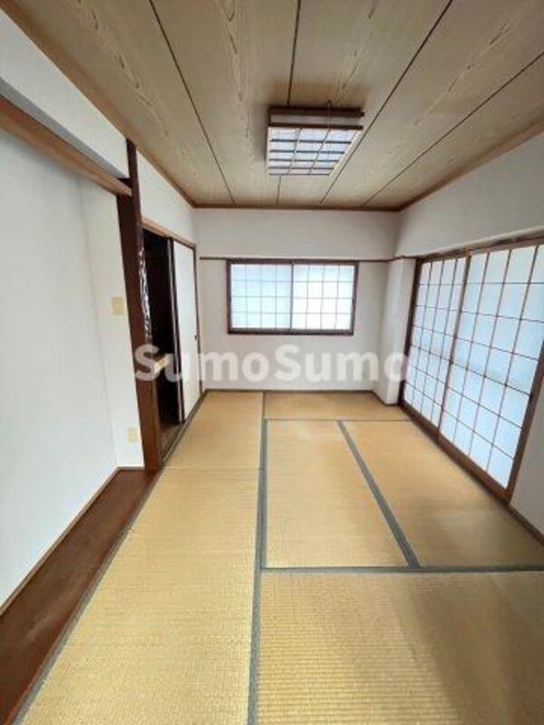和室(落ち着いた雰囲気の和室付きです)