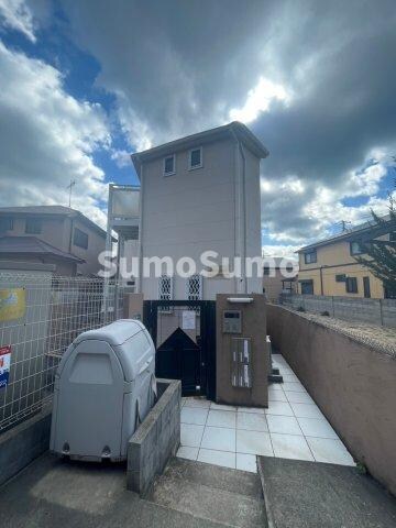 物件外観写真3　(建物の内部です)