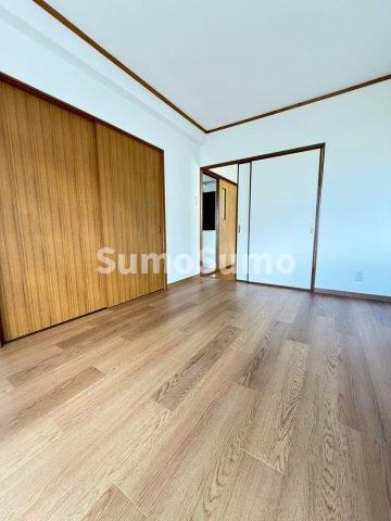 物件内観写真8　(使いやすい居間です)