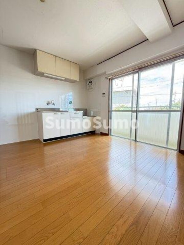 居室(使いやすい居間です)