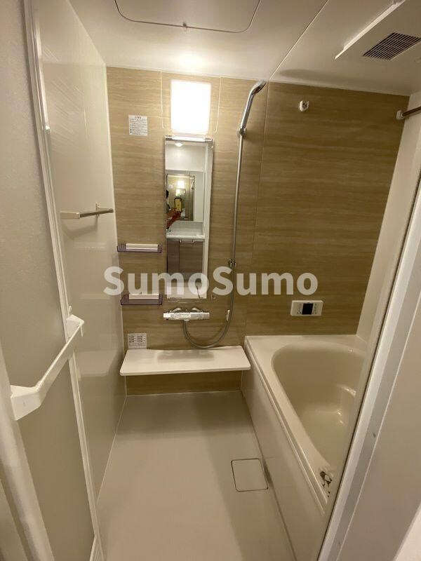 物件内観写真8　(コンパクトで使いやすいお風呂です)