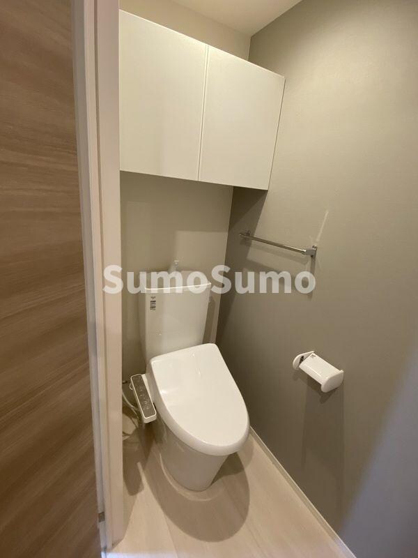 物件内観写真9　(シンプルで使いやすいトイレです)