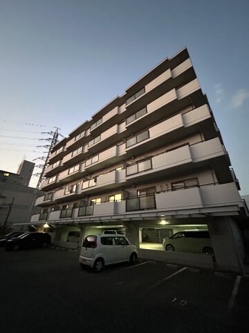 物件外観写真6　(こちら、外観パースです)