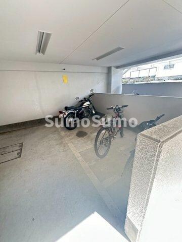 物件内観写真17　(駐車場があります)