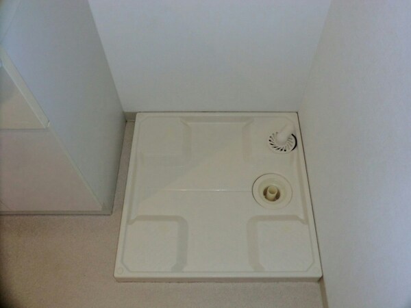 建物設備(室内洗濯機置き場)
