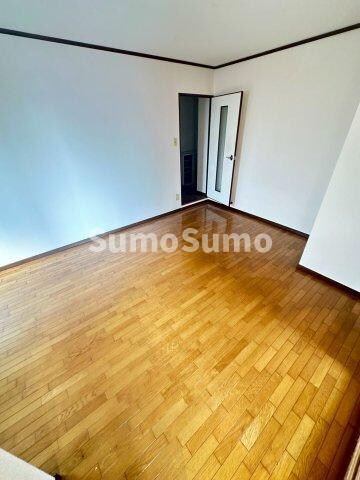 物件内観写真12　(リビングです)