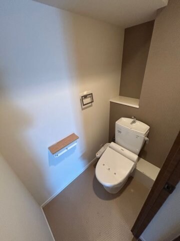 物件内観写真8　(清潔感のあるトイレです)