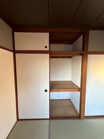 物件内観写真23　(専用の収納スペースです)