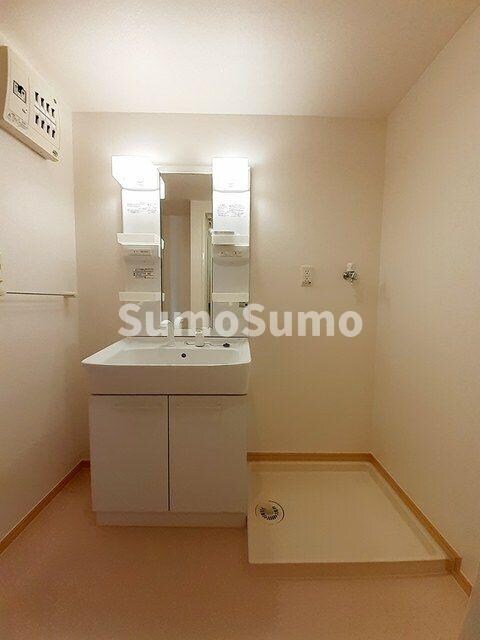 物件内観写真8　(スペースが確保できる洗面所です)