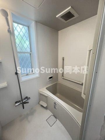 物件内観写真16　(日々の暮らしに欠かせないお風呂です)