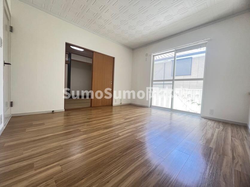 物件内観写真27　(ゆったり過ごせるリビングです)