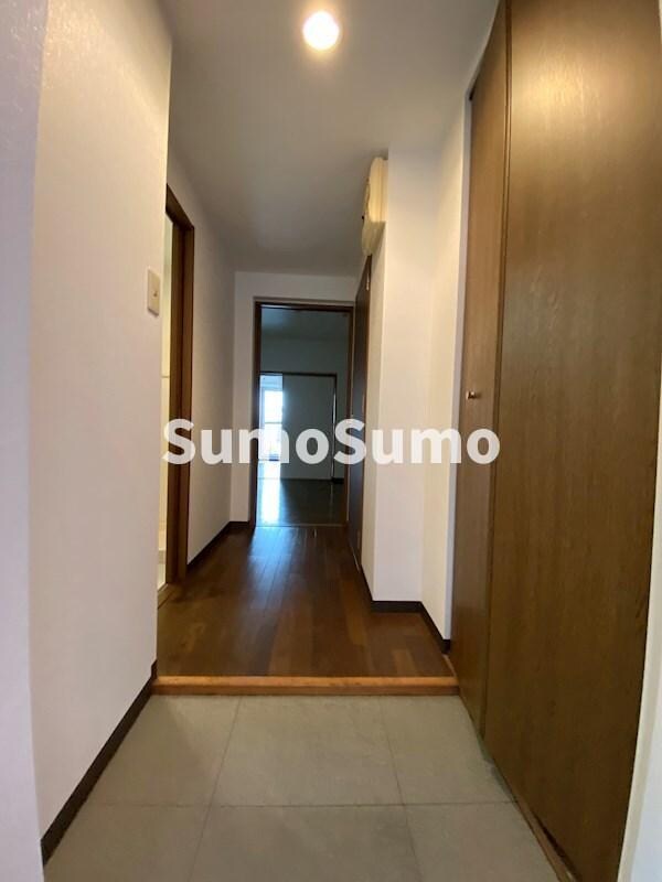 物件内観写真5　(玄関です)