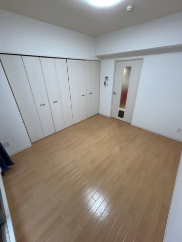 物件内観写真5　(使いやすい居間です)