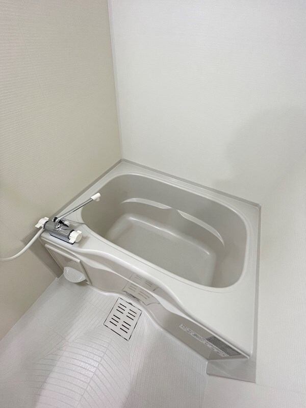 物件内観写真16　(きれいなお風呂です)