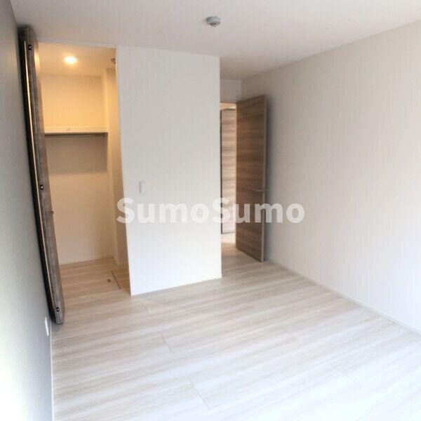 物件内観写真9　(使い勝手のいい寝室です)