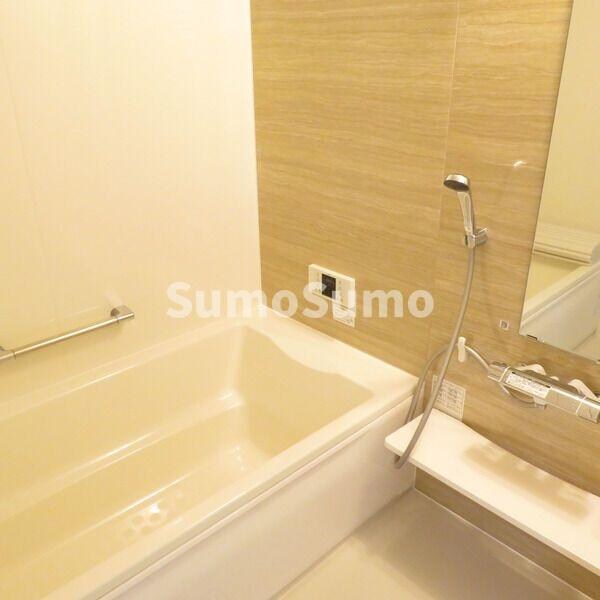 物件内観写真10　(落ち着いた空間のお風呂です)