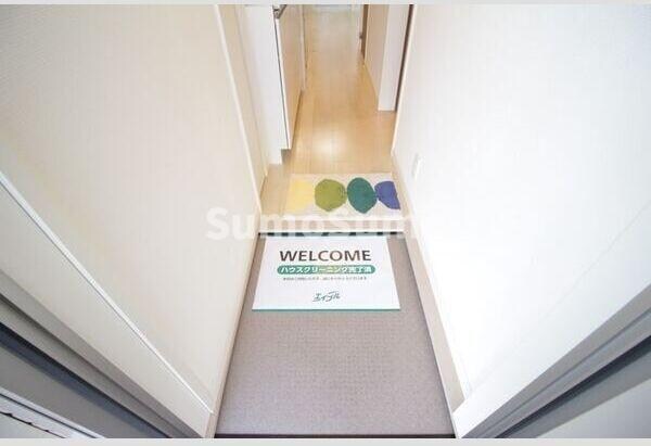 物件内観写真2　(玄関です)