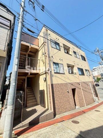 物件外観写真2　(きれいな外観です)