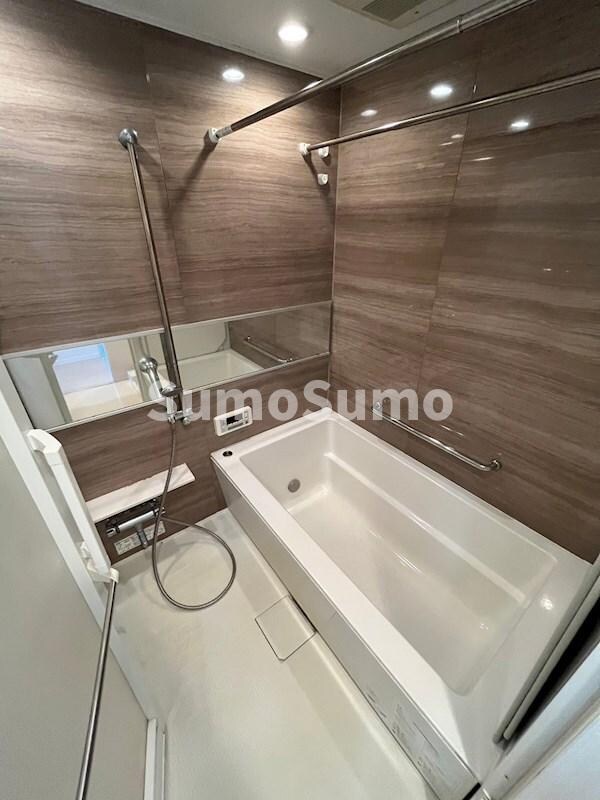 物件内観写真16　(落ち着いた空間のお風呂です)