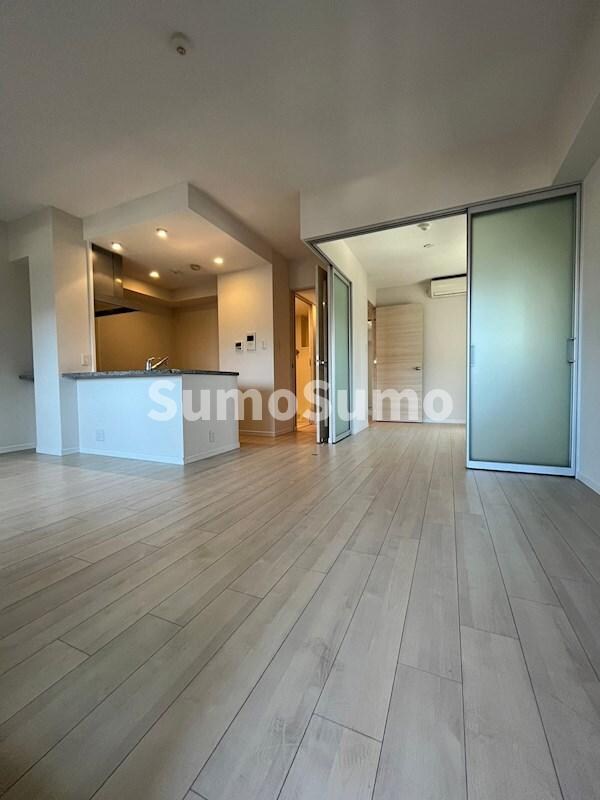 物件内観写真24　(使いやすい居間です)