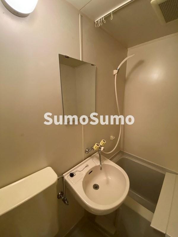 物件内観写真13　(スペースが確保できる洗面所です)