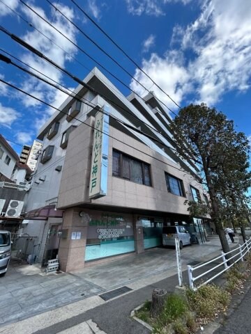 物件外観写真1　(外観もきれいです)