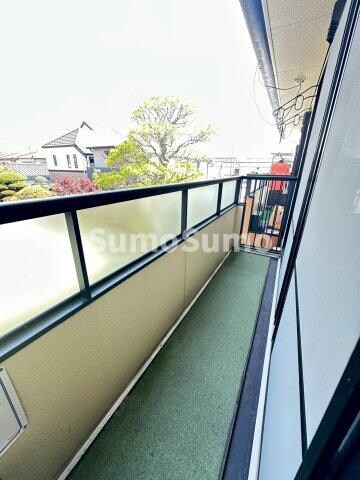 物件内観写真12　(バルコニーからの眺めを楽しみながら食事をしませんか)