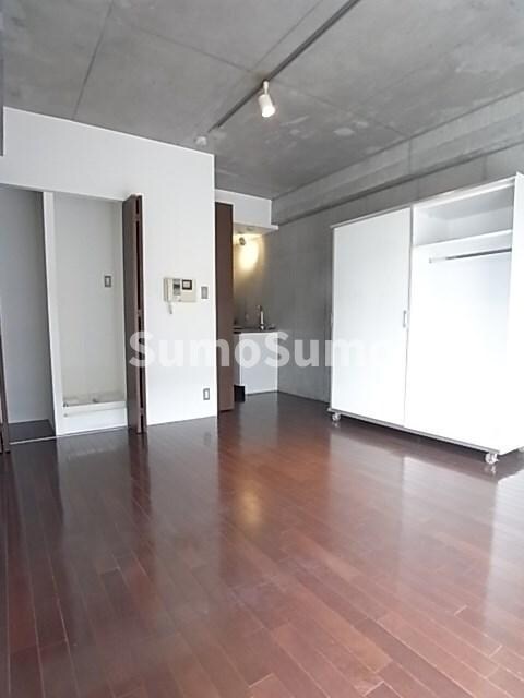 物件内観写真4　(リビングです)