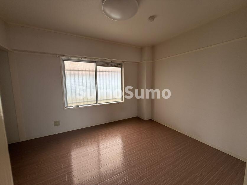 物件内観写真14　(使いやすい居間です)