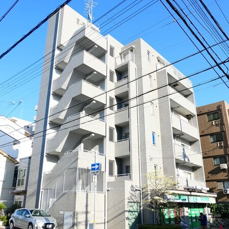 コンブリオアダチ外観写真