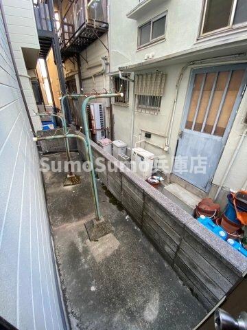 物件内観写真12　(たまにはお庭で休日を過ごしてみるのもよいかもしれません)