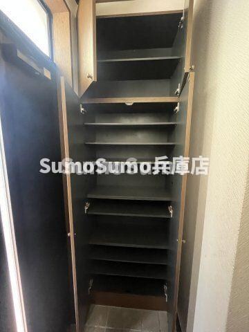 物件内観写真23　(こまごまとしたものを収納できそうですね)