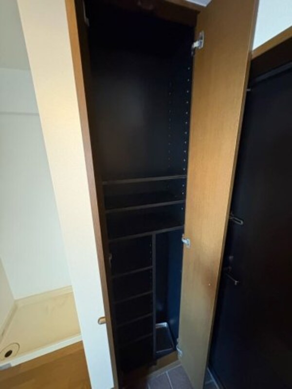 収納(こまごまとしたものを収納できそうですね)