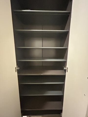 物件内観写真16　(大きなスペースがあり、収納には困りません)