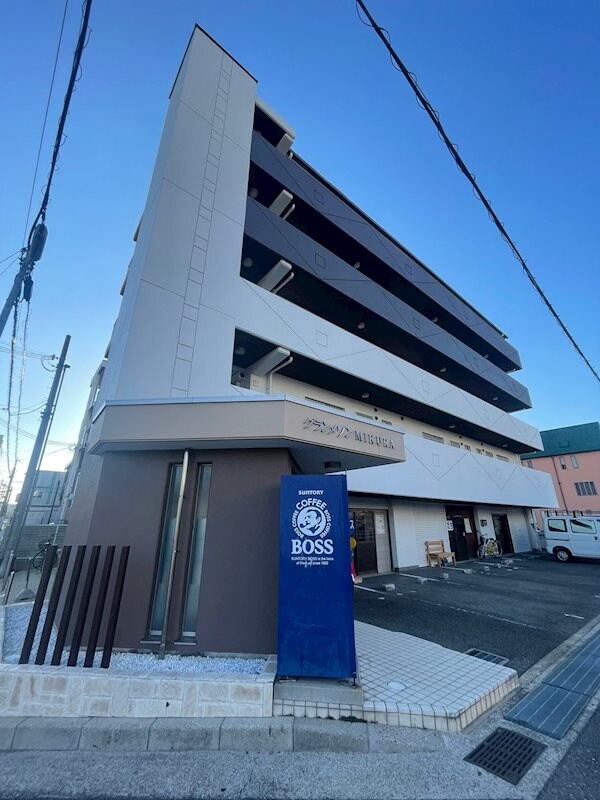 物件外観写真1　(外観も気になるポイント)